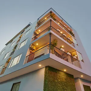 Minimalist Poshtel & 3* Nueva Delhi
